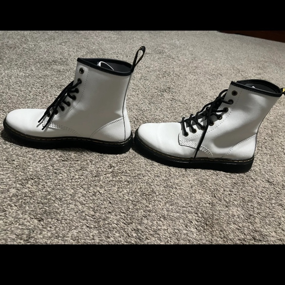 White women’s Zavala Combat Boot - Picture 3 of 3
